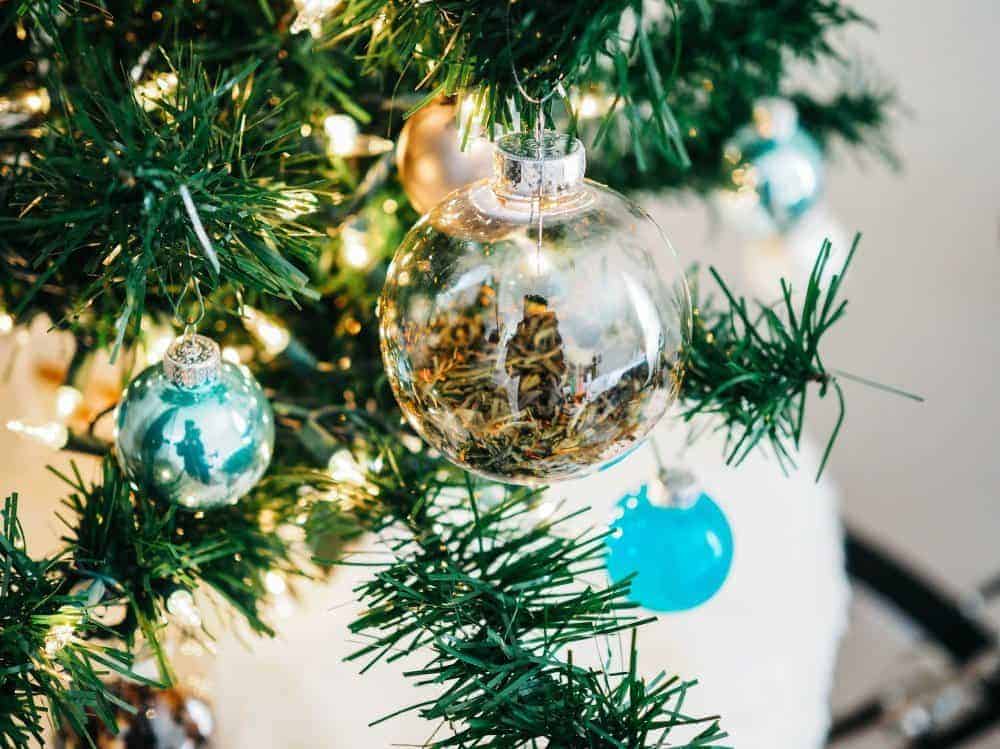 Spice Filled Ornaments DIY