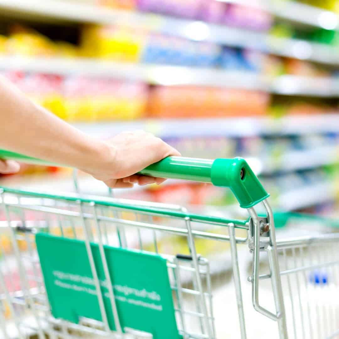 10 Ways to Save Money On Groceries (Without Using Coupons)