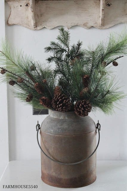 21+ Awesome Rustic Farmhouse Christmas Decorations to DIY - A Crazy Family