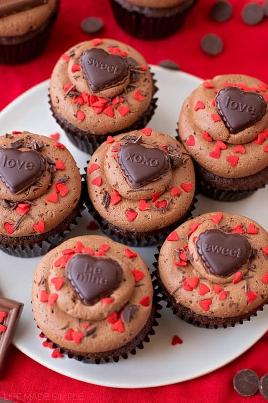 Order Chocolate Cupcake In Dubai Looshi's Cake Shop, 50% OFF