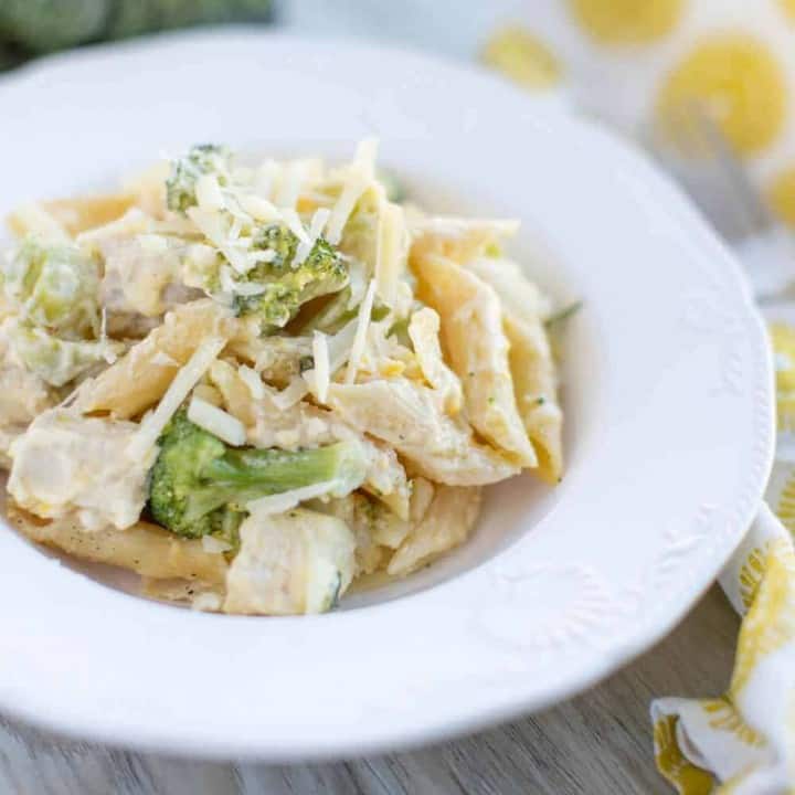 Chicken and Broccoli Alfredo Bake