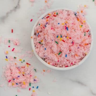 30 Easy to Make DIY Sugar Scrubs For Gorgeous, Glowing Skin