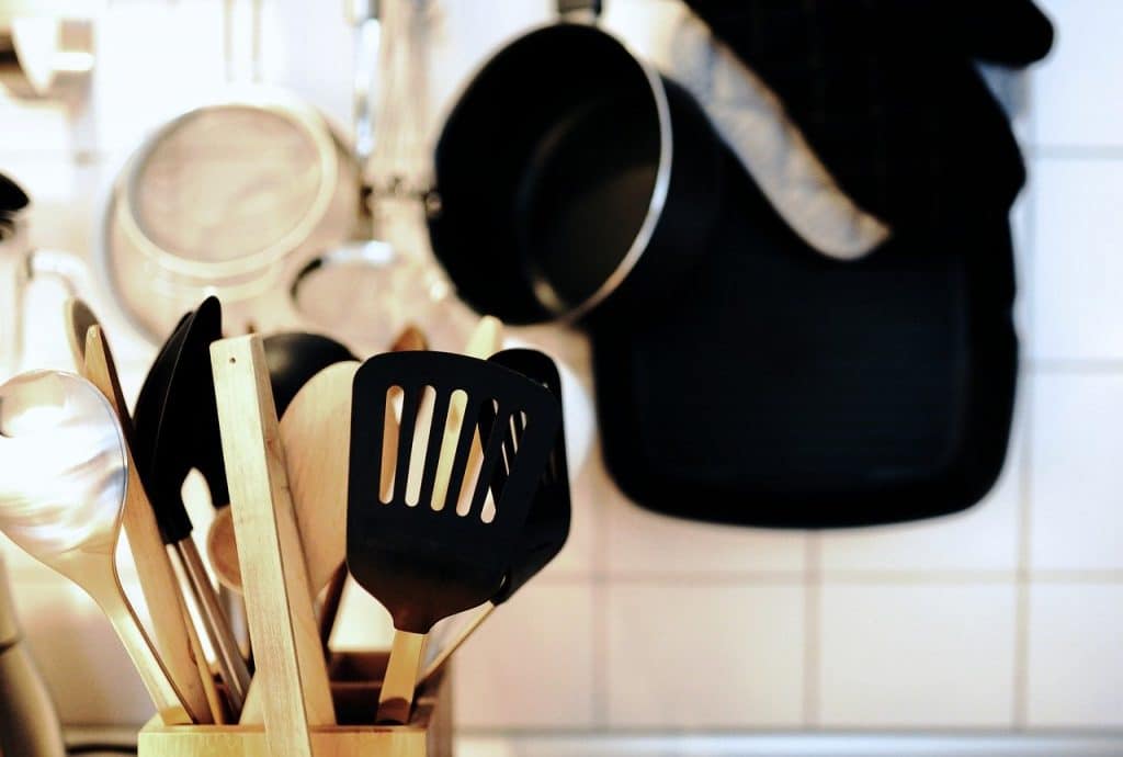 Main image for 12 Essential Kitchen Tools