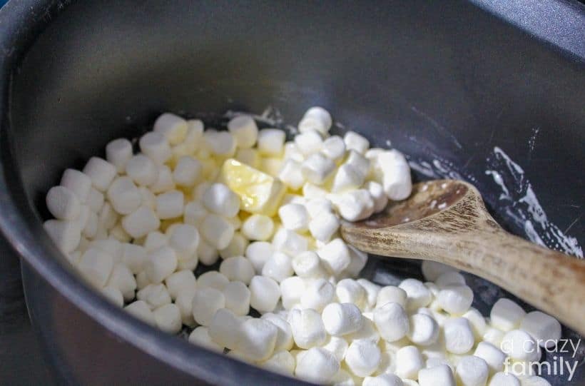 Valntine Rice Krispie Treats process 1