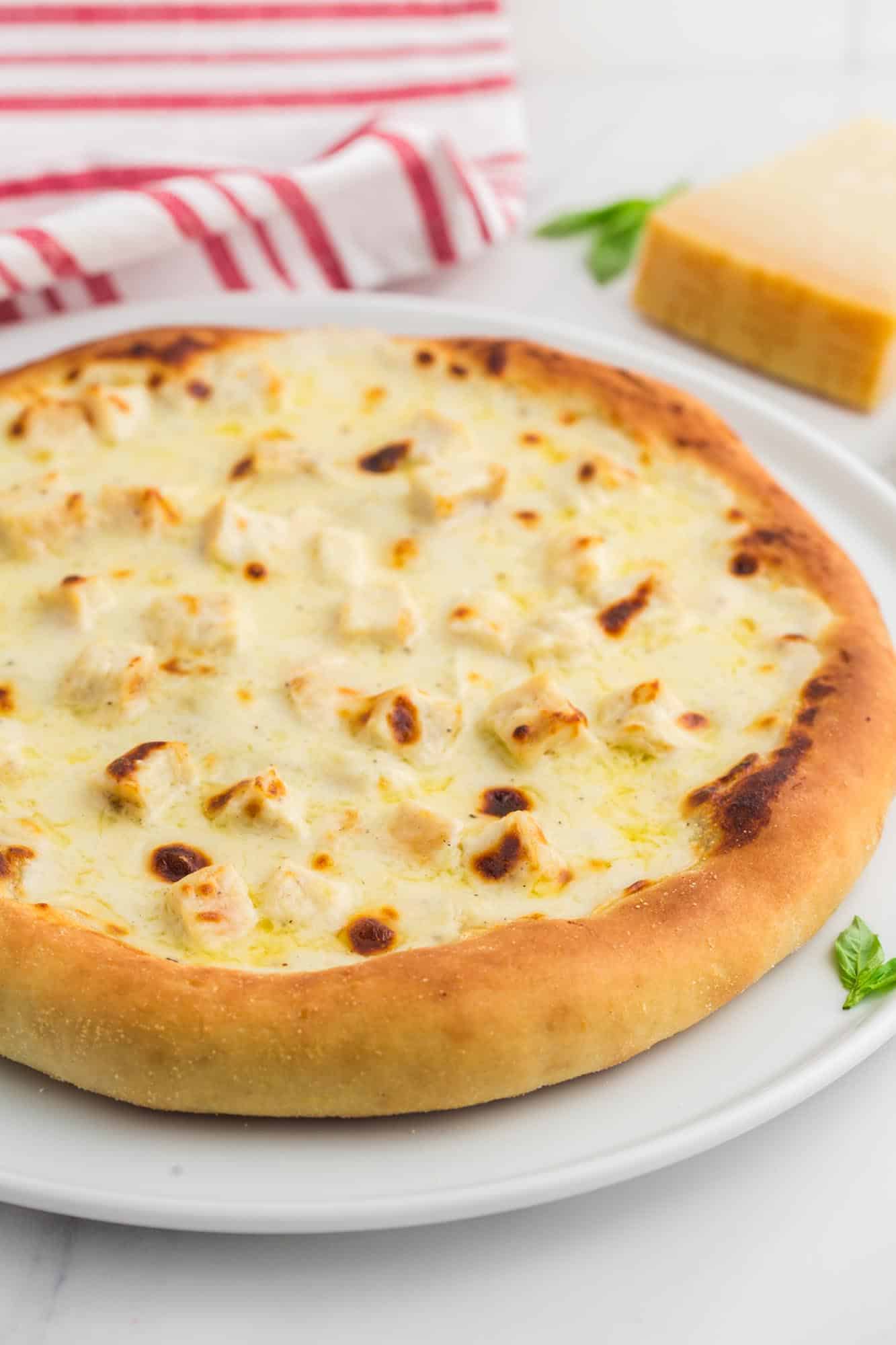 Alfredo Chicken Pizza 3