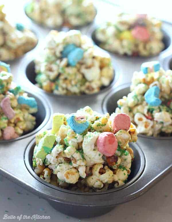 st patricks day popcorn balls2