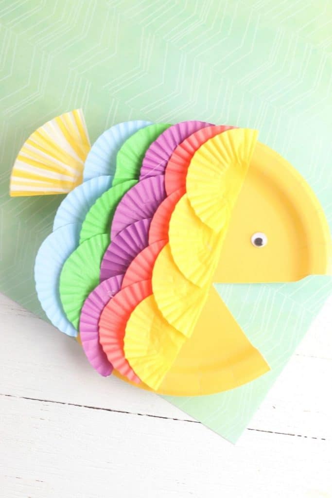 rainbow fish paper plate craft 1