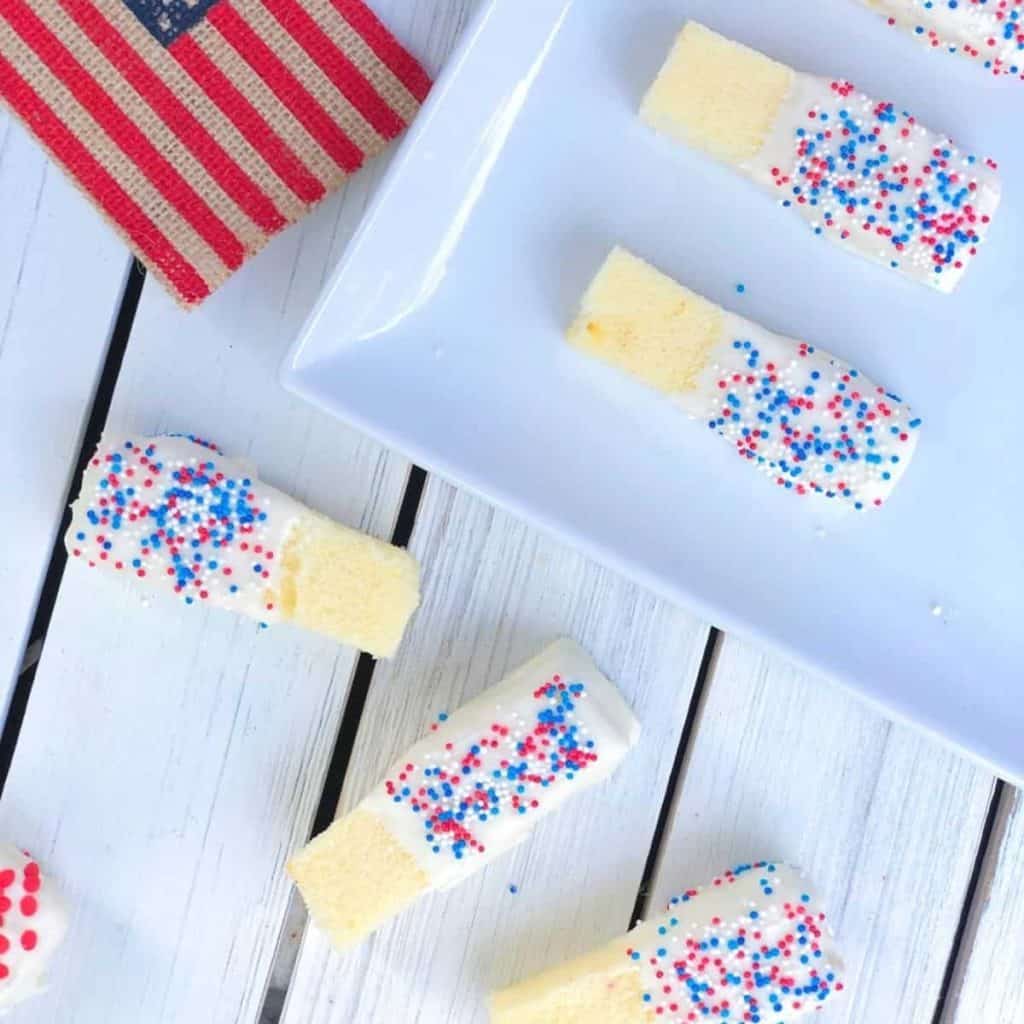 fourth of july cake dessert.jpg