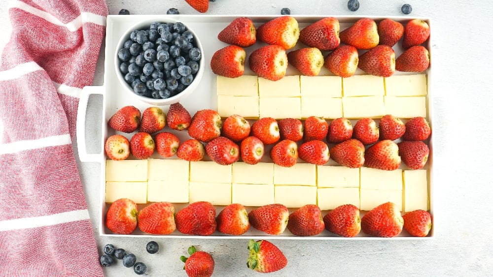 patriotic fruit and cheese plate.jpg