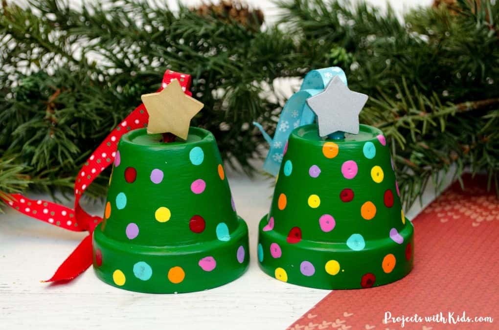 christmas tree clay pots feature