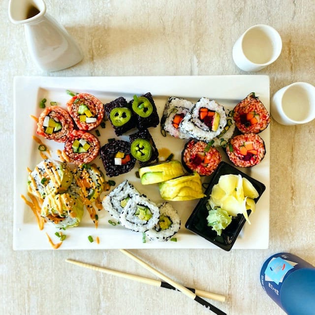 vegetable sushi featured
