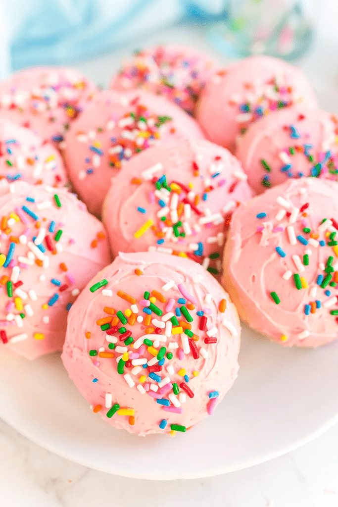 39. Pretty Pink Sugar Cookies _