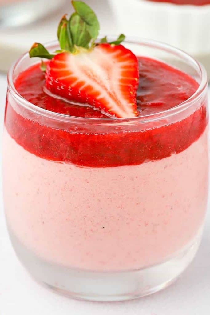 4. Easy Strawberry Mousse _