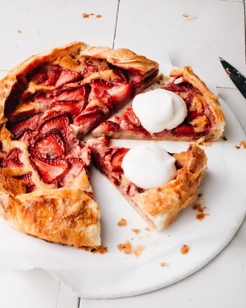Easy Strawberry Almond Tart Recipe 1 4 819×1024.jpg