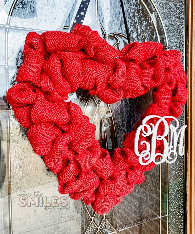 Valentines Day Wreath Red Burlap Heart Left 768×918.jpg