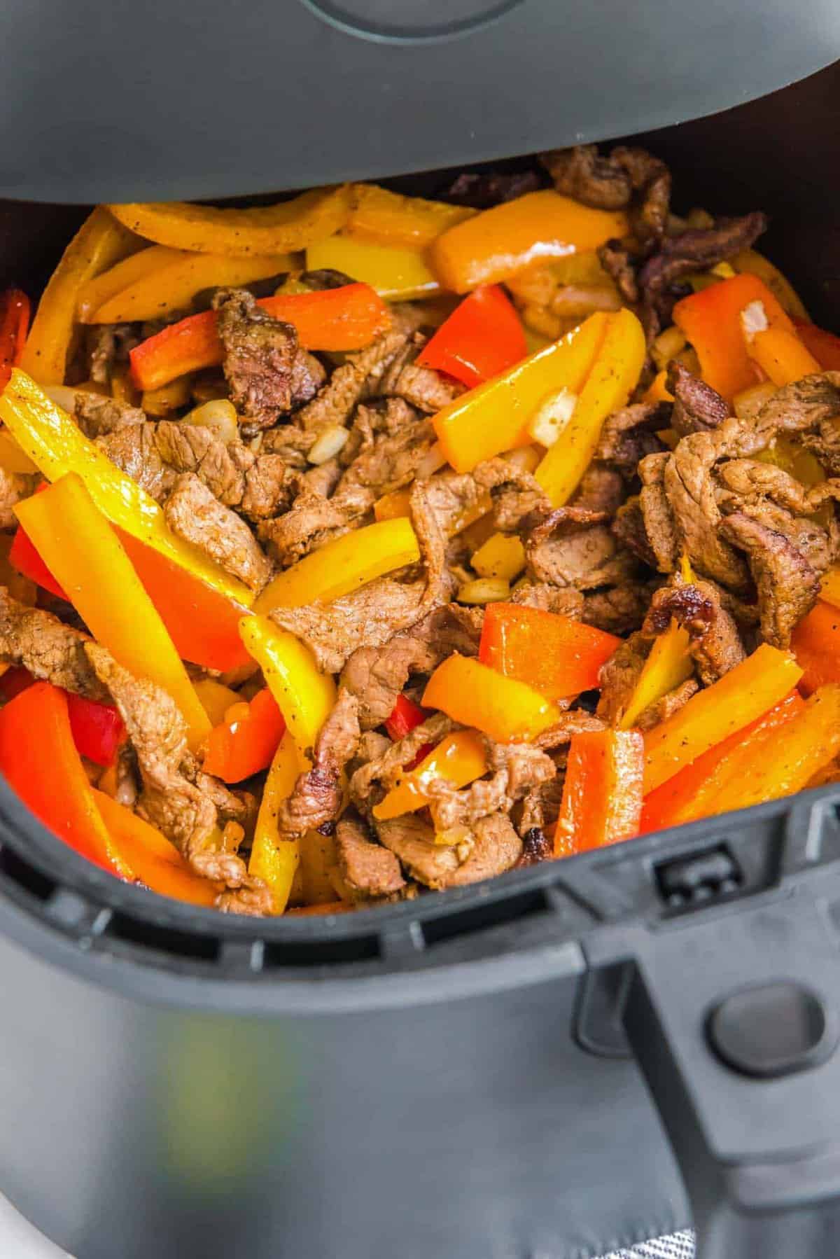 Air Fryer Steak Fajitas 1