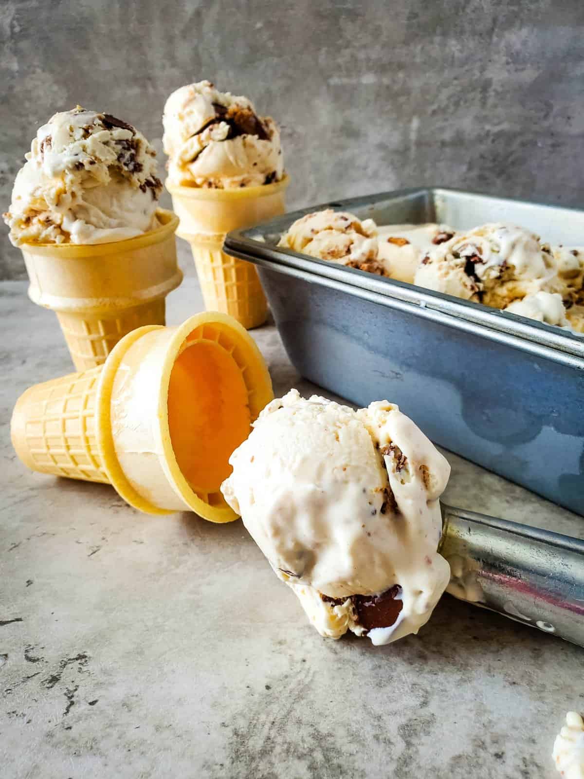 Reese_s Peanut Butter Cups Ice Cream Set 4 3