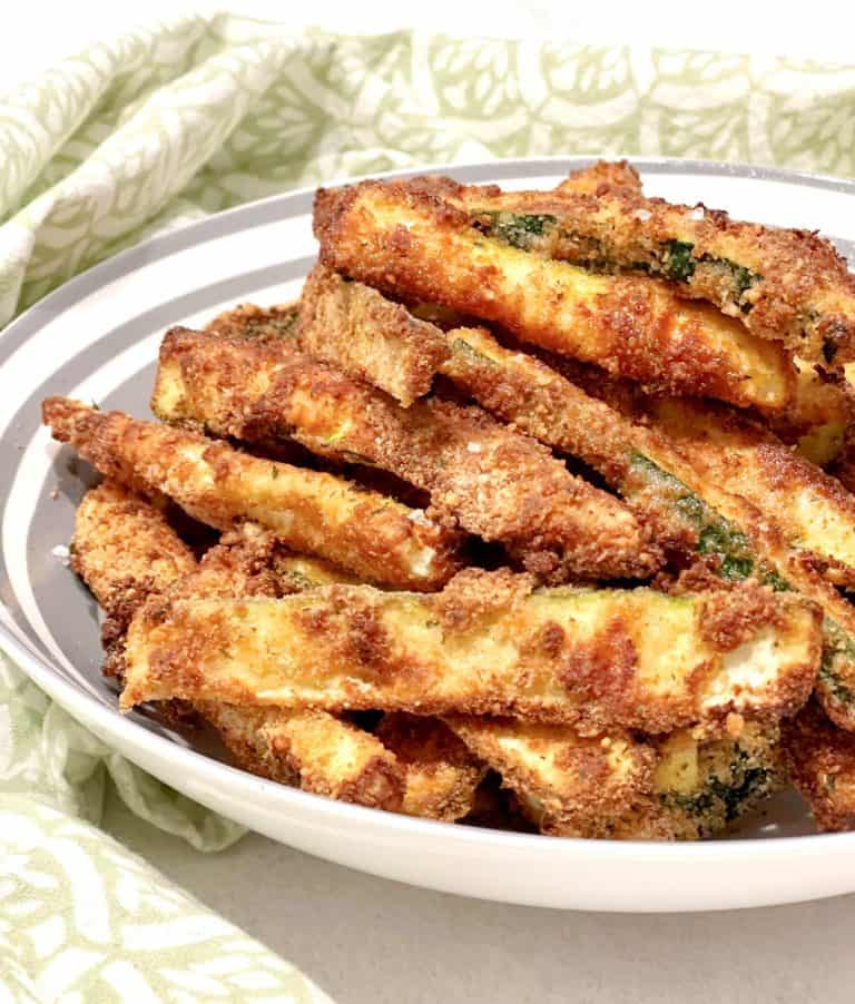 Air Fryer Zucchini Fries cu scaled 1