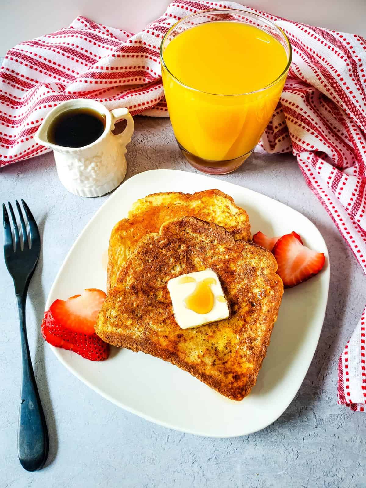 Easy French Toast with Strawberries Set 4 2