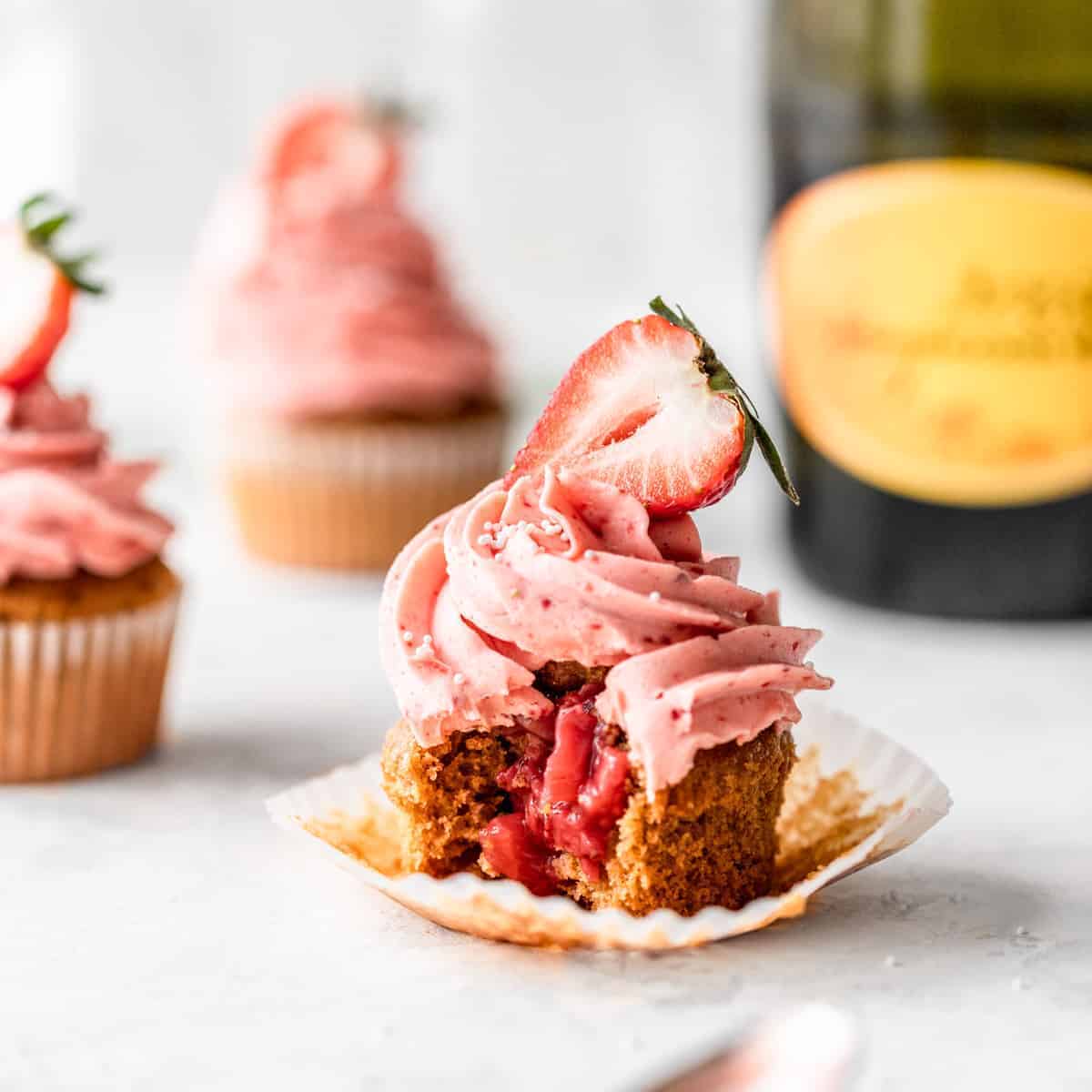 Prosecco Cupcakes Featured Image