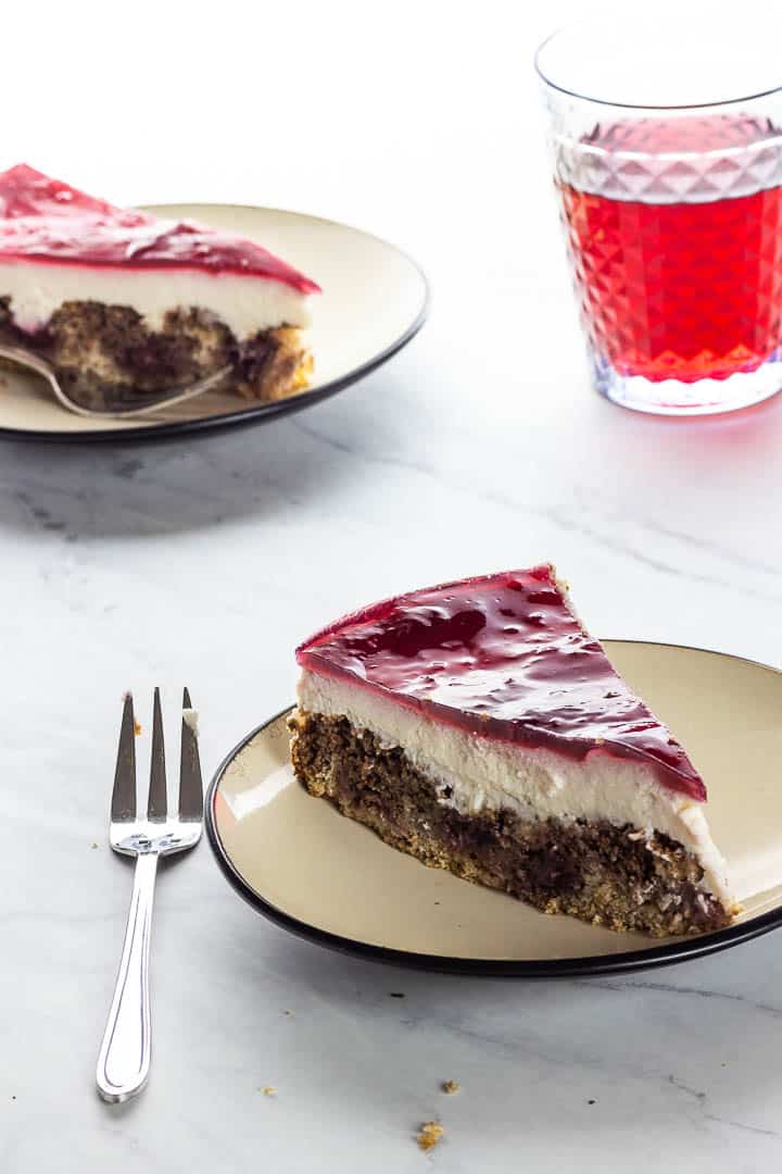 vegan chocolate cherry cheesecake 3