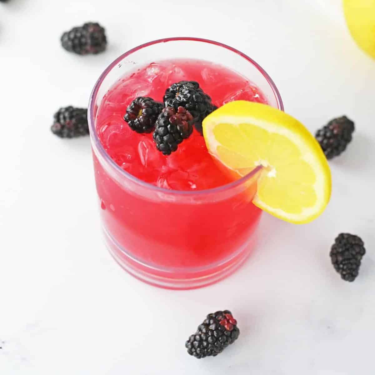 Easy Homemade Blackberry Lemonade