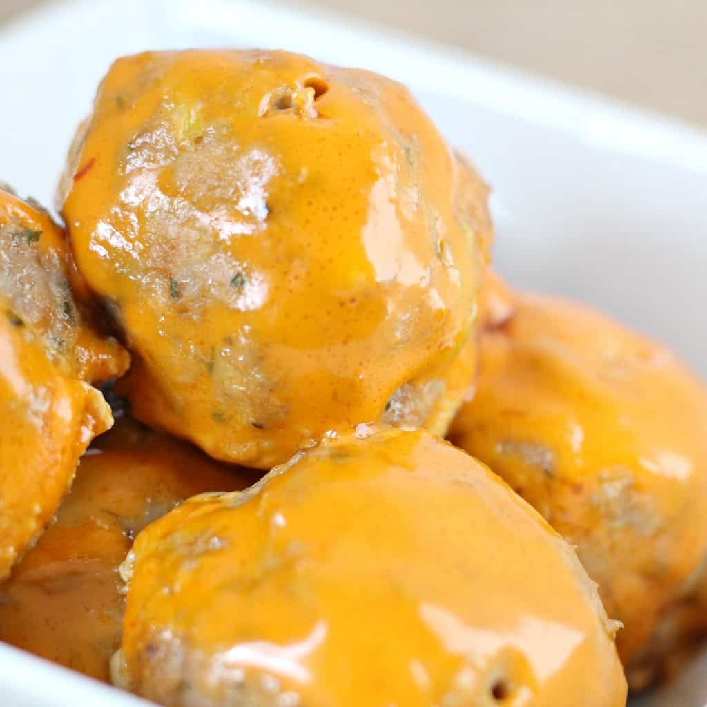 Set 4 Close Up Meatballs