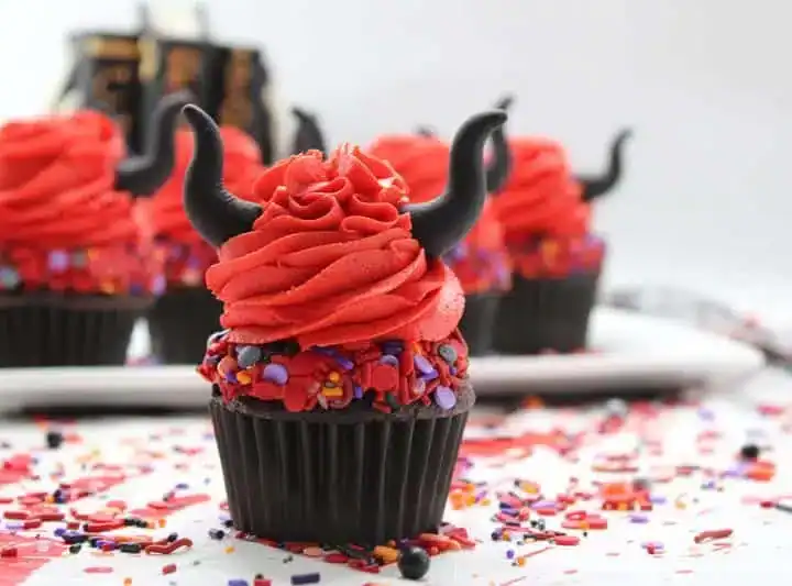 DevilCupDevil cupcakes 5 4.jpg