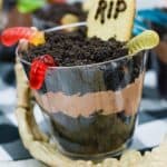 graveyard cupcakes