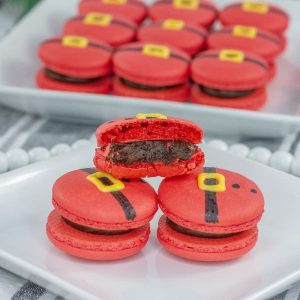santa belt macaron featured