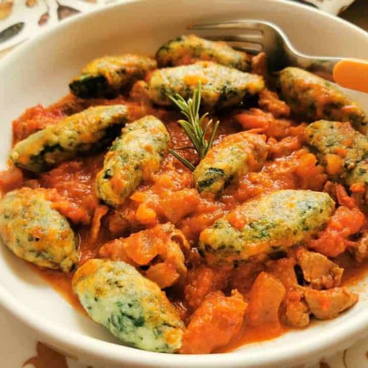 spinach gnocchi with lamb ragu recipe from Abruzzo 19.jpg
