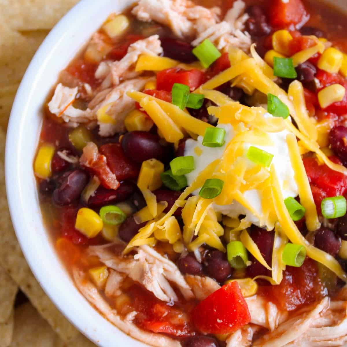 deluxe chicken taco soup