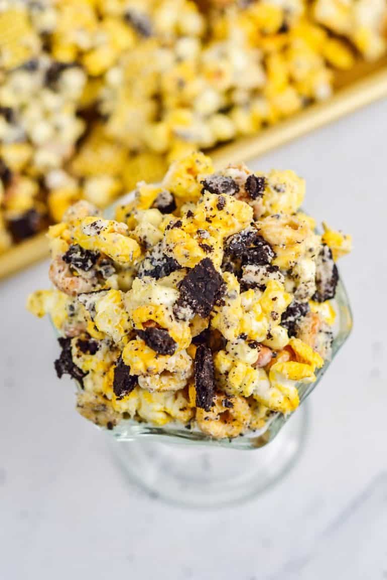 Deliciously Decadent Cookies & Cream Popcorn Mix