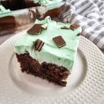 Mint Chocolate Poke Cake set 1 5