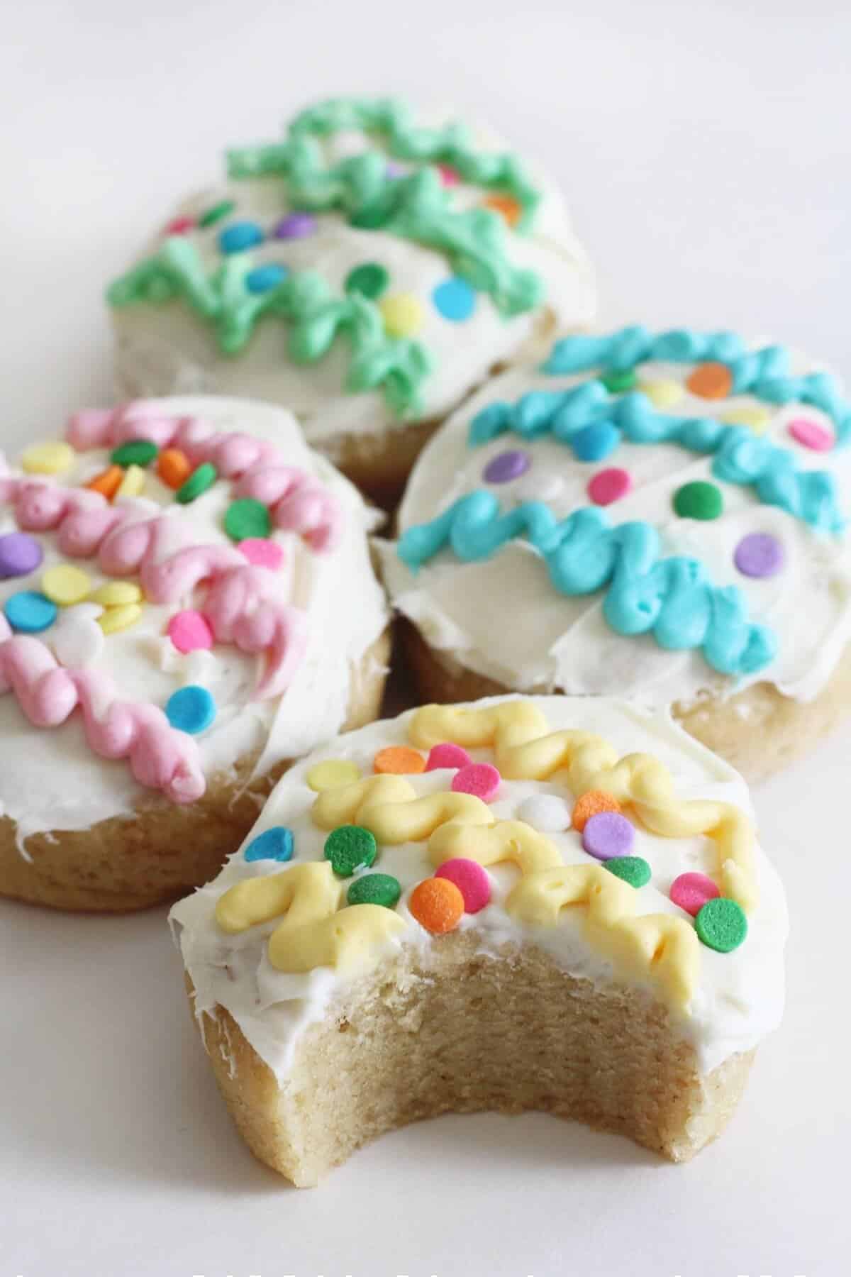 18. Easter Egg Cupcakes