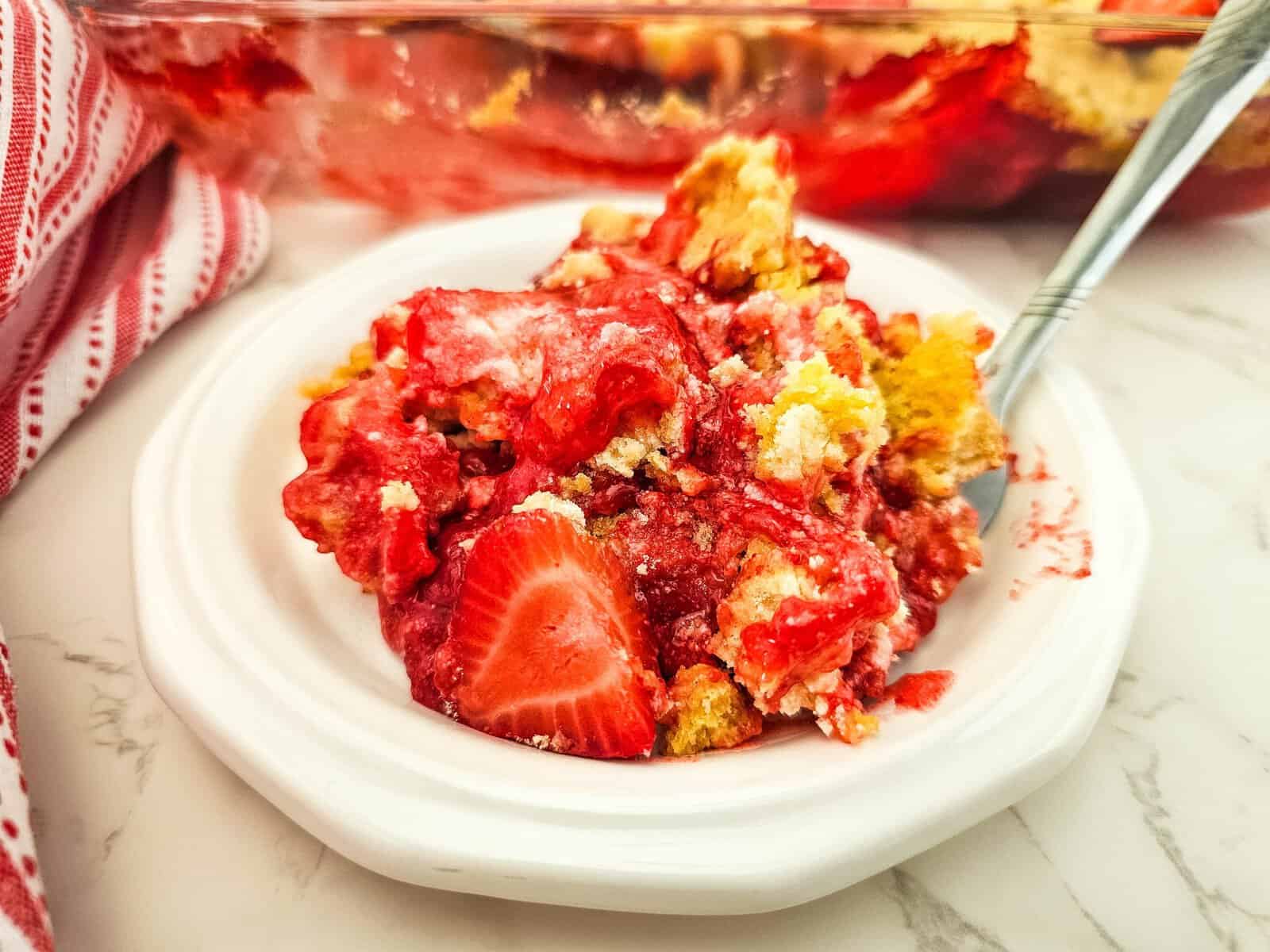 Strawberry Cheesecake Dump Cake set 5 – 4