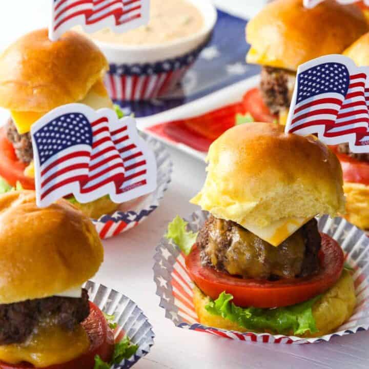Cheeseburger sliders main shot