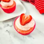 Strawberry Sprinkle Surprise Cupcakes set 1 – 2