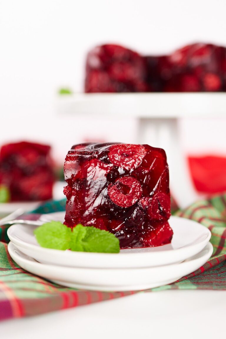 15 Crowd-Pleasing Jello Salad Recipes for Your Next Party - A Crazy Family