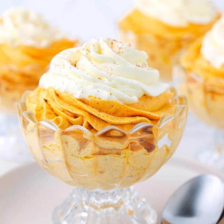 pumpkin cheesecake mousse with cool whip.jpg