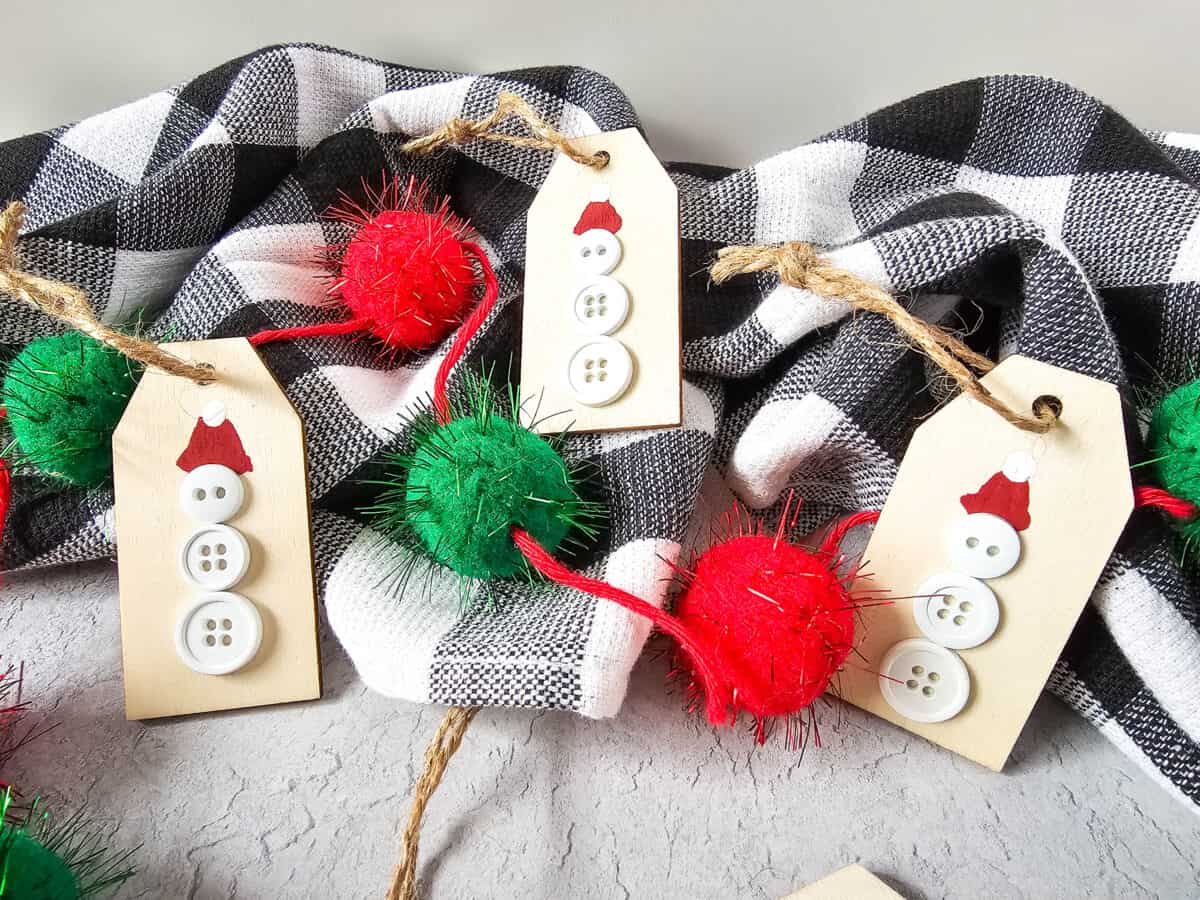 Button Snowman Ornaments (6)