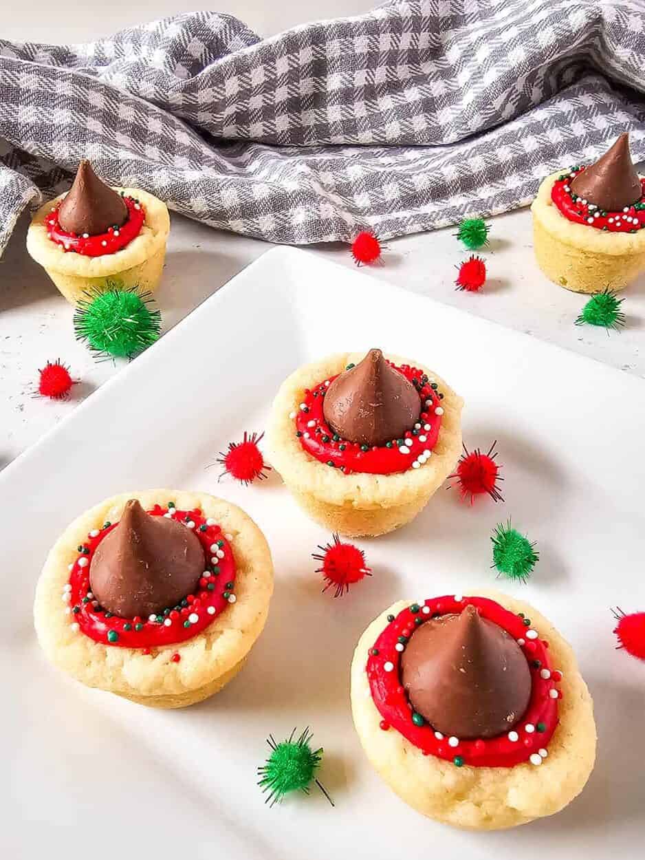 Christmas Kiss Cookie Cups (2)